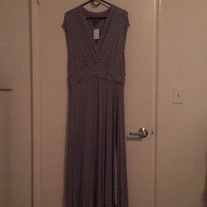 A Pea in the Pod Dresses - A Pea In The Pod- maxi dress - L A Pea in the Pod Dresses - A Pea In The Pod- maxi dress - L